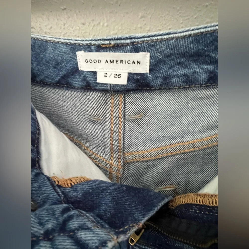Good American Good 90's Icon Bermuda Shorts in Indigo Size 2 New